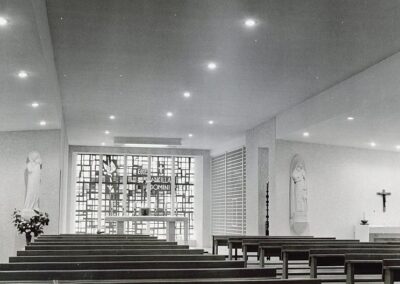 Chapelle côté fidèles en 1960, au temps de soeur Marie du Bon Secours