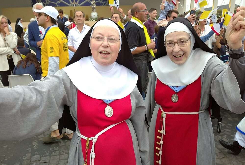 Les soeurs de Grentheville à la Concorde